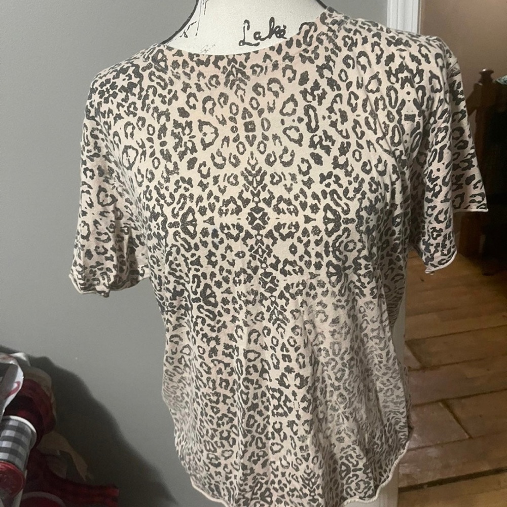 Modish Rebel leopard print top size large